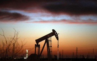 美国WTI原油周五收高2.4% 2022年上涨6.7%
