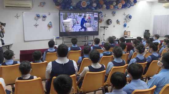 全球连线|中国航天员点亮东盟青少年“航天梦”-第3张图片-无双博客